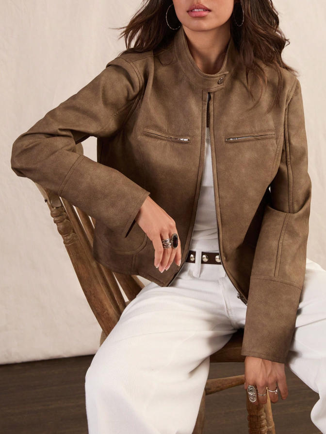 Veste courte femme effet cuir - Chic et moderne