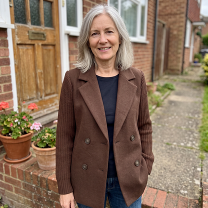 Elizabeth | Eleganter Damenblazer Mit Doppelter Knopfleiste Und Strickärmeln