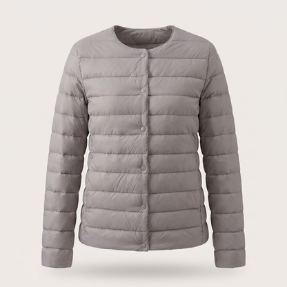Adriana | Leichte Steppjacke mit Rundhalsausschnitt und Knopfleiste