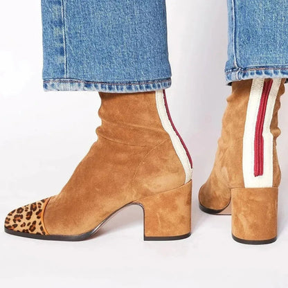 Elizabeth | Auffällige Veloursleder-Stiefeletten mit Leopardenakzent