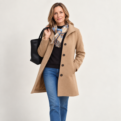 KLASSIEK MODEL MET RECHTE PIJPEN VOOR VROUWEN