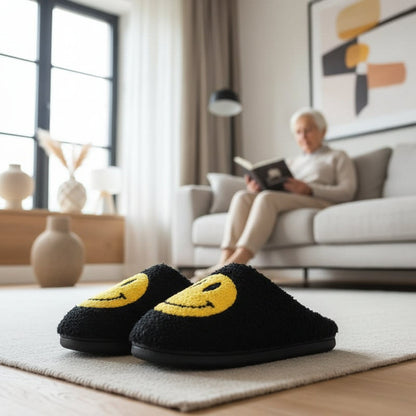 Cozy winter slippers with smiley & thickened silicone sole