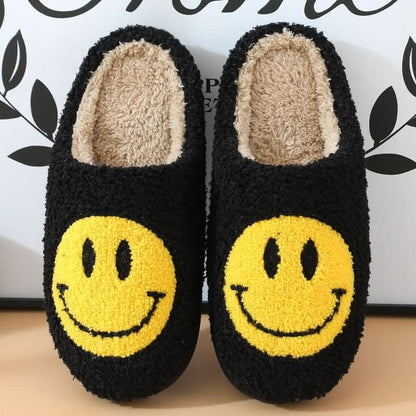 Cozy winter slippers with smiley & thickened silicone sole
