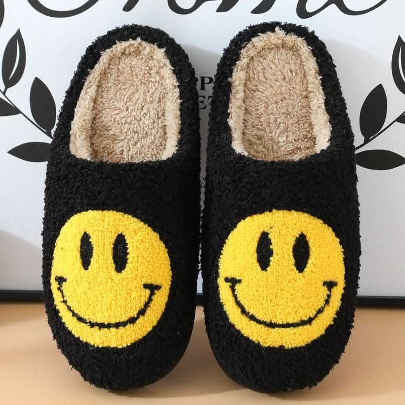 Cozy winter slippers with smiley & thickened silicone sole
