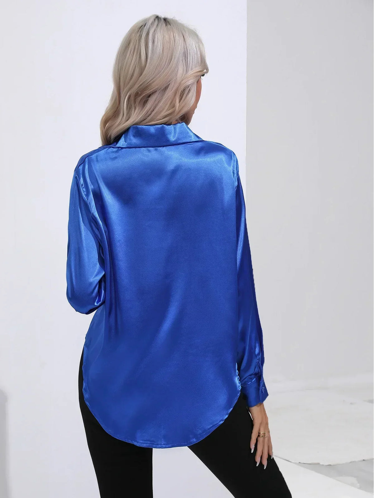Lyvia | Luxe Satijnen Blouse