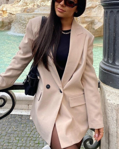 Blazer voor Vrouwen met Dubbele Rij Knopen en Regular Fit