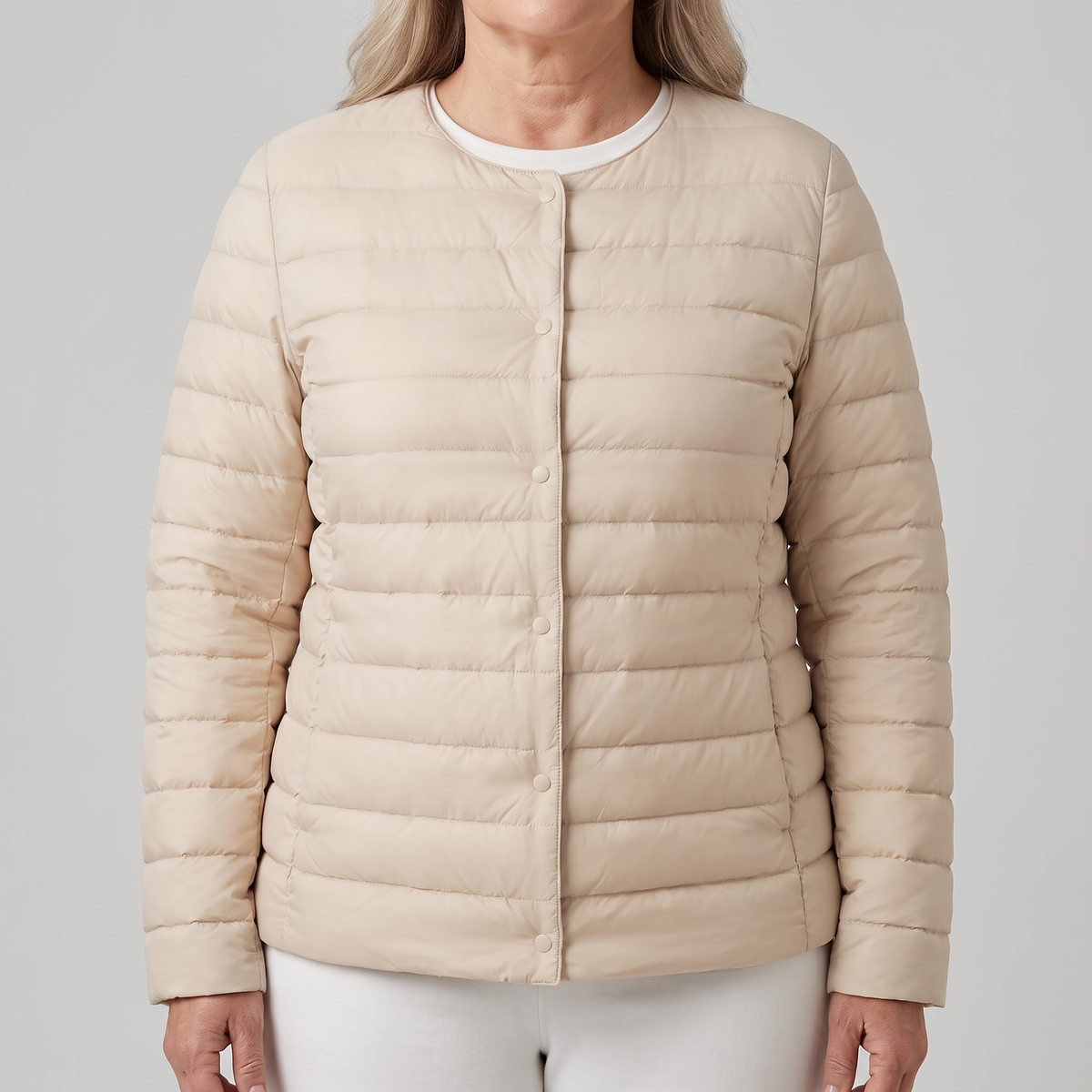 Adriana | Leichte Steppjacke mit Rundhalsausschnitt und Knopfleiste