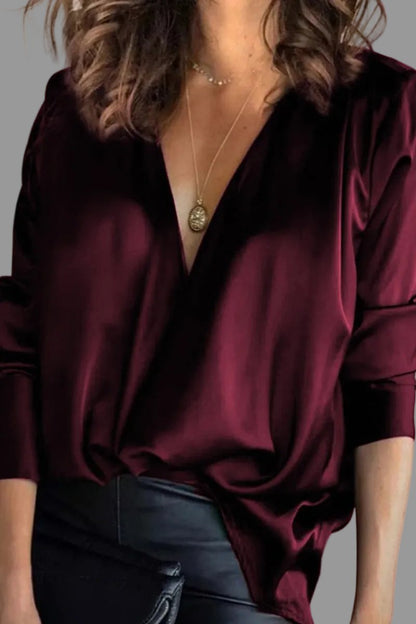 Franziska | Drapierte Bluse mit tiefem V-Ausschnitt